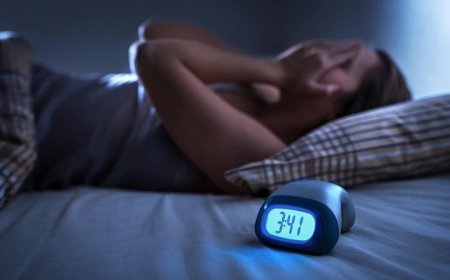 Sleep less than 7 hours a night? You'll eat unhealthy snacks more frequently throughout the day