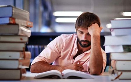 Technologies for providing emergency psychological assistance to students
