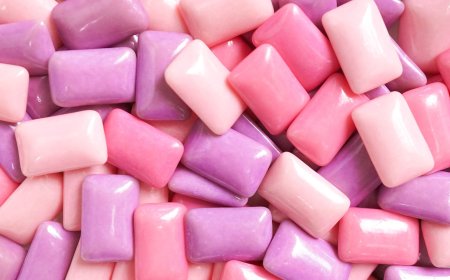 Balloon pros and cons - what we don't know about chewing gum