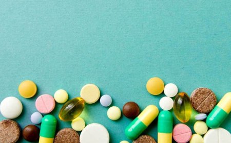 Vitamins and trace elements that are difficult to provide in the diet