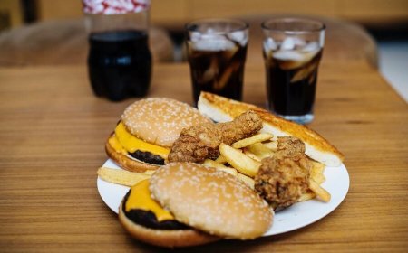 Fast food should be banned in school