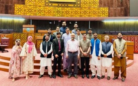 PU students visit Parliament House and Pemra.