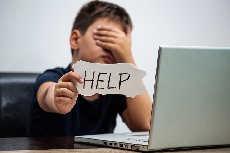 How to prevent and respond to cyber bullying?