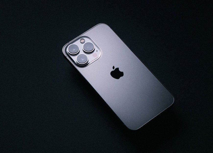 Dare to step into Apple: you donâ„¢t need a SIM card for the iPhone 15