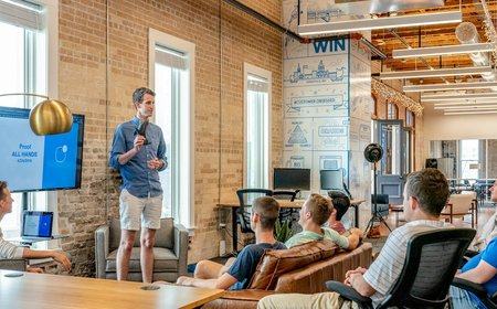 First-Year Startup Runway Modeling: Building Resilience Against Revenue Delays