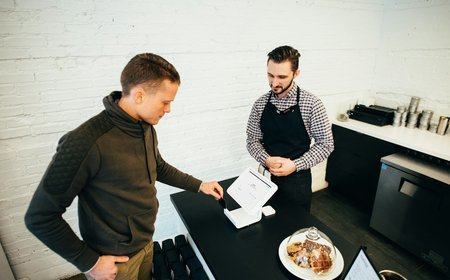Commercial Payment Terms: Optimizing Net 30, Early Payment Discounts, and Cash Flow
