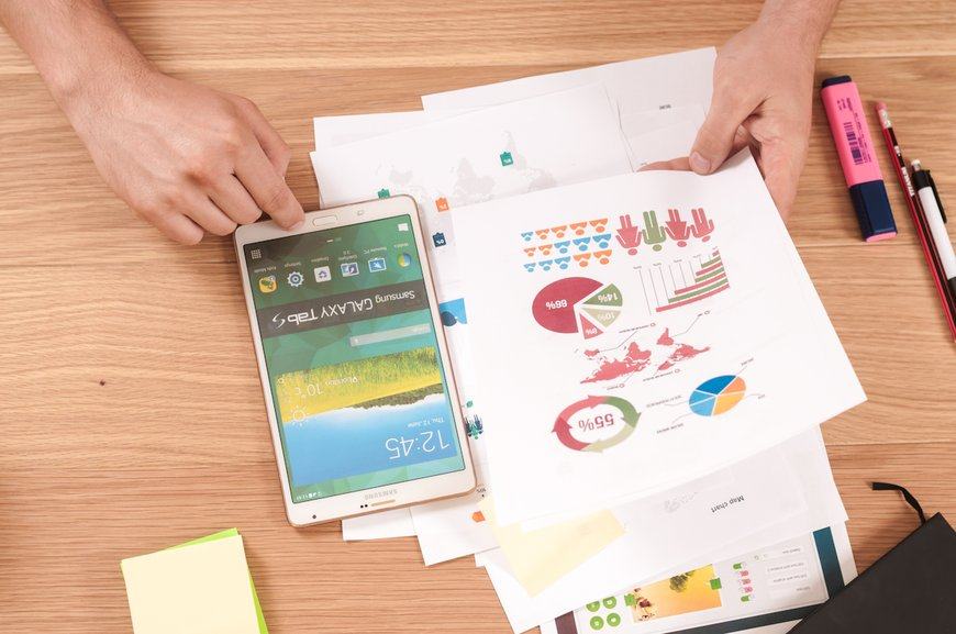 Roth 401(k) vs. Traditional 401(k): Tax Optimization Strategies for Rising Income Earners